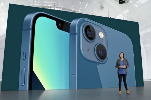  iPhone предрекли "смерть" через 10 лет  
